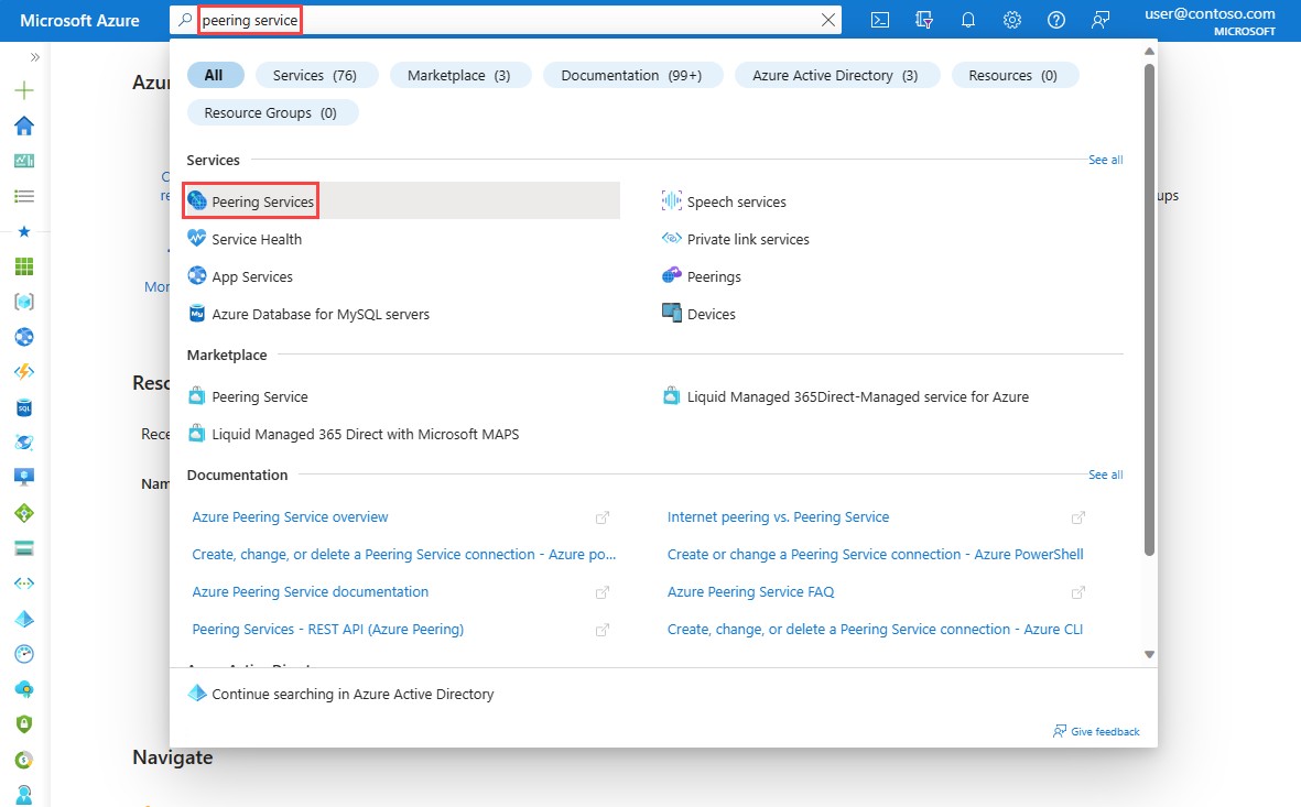 Snímek obrazovky, který ukazuje, jak na webu Azure Portal vyhledat službu Peering Service