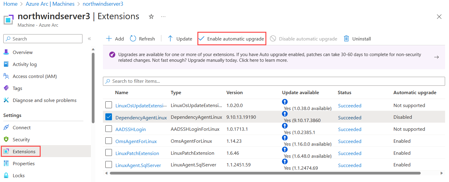 Snímek obrazovky se serverem s podporou Azure Arc na webu Azure Portal zobrazující, kam přejít na rozšíření