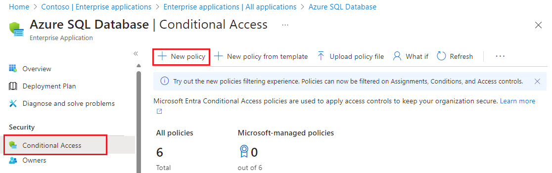 Snímek obrazovky se stránkou podmíněného přístupu pro Azure SQL Database na webu Azure Portal 