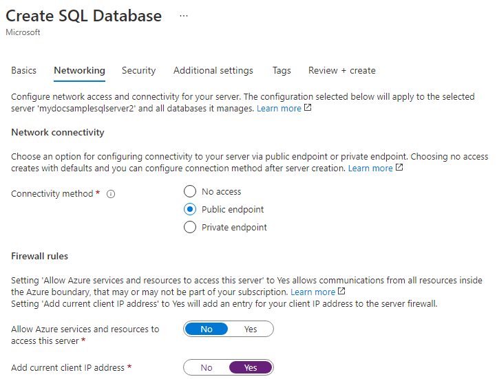 Snímek obrazovky s nastavením sítě při vytváření SQL Serveru na webu Azure Portal