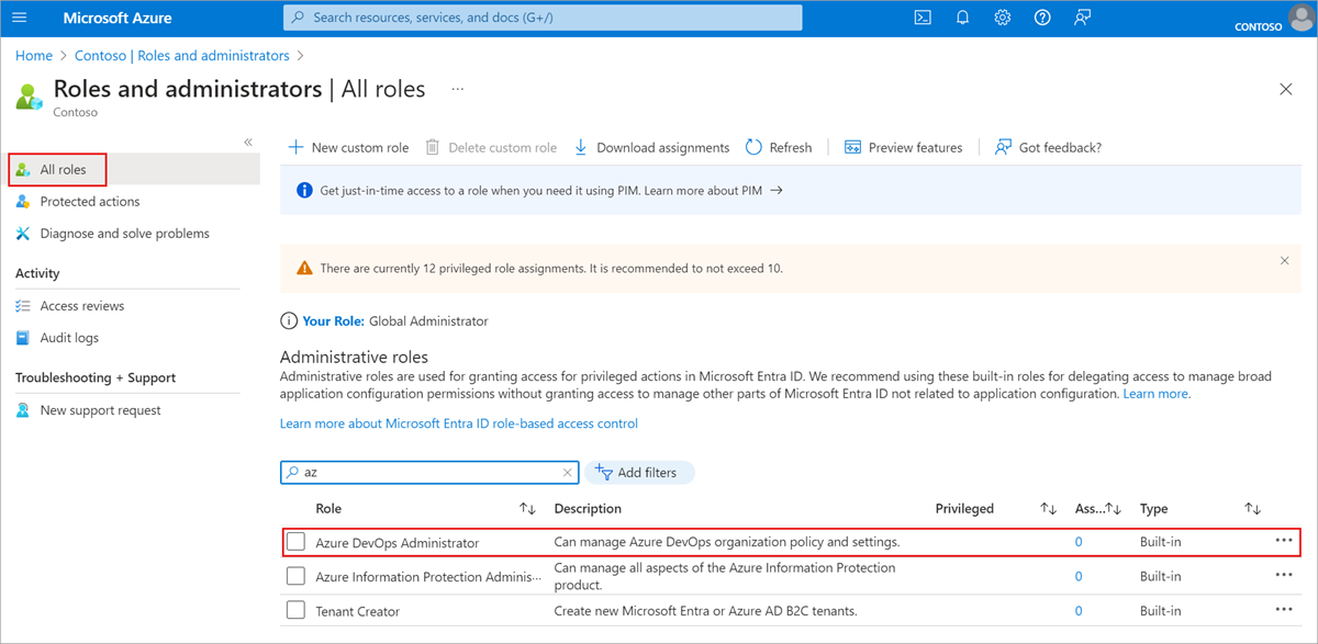 Snímek obrazovky znázorňující role a správce Microsoft Entra na webu Azure Portal