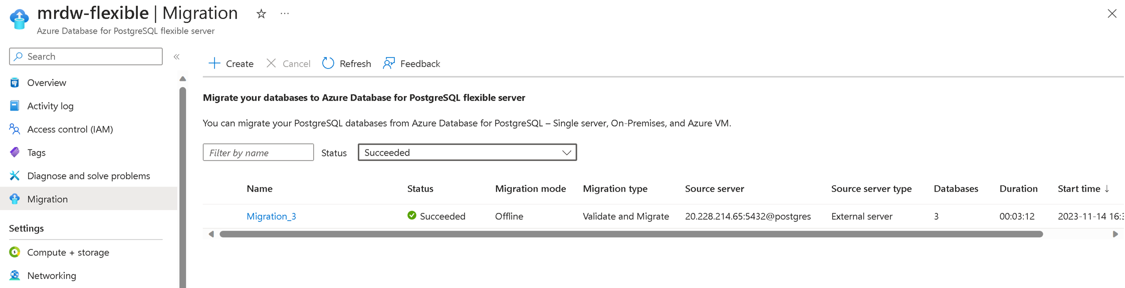 Snímek obrazovky s monitorováním migrace na webu Azure Portal