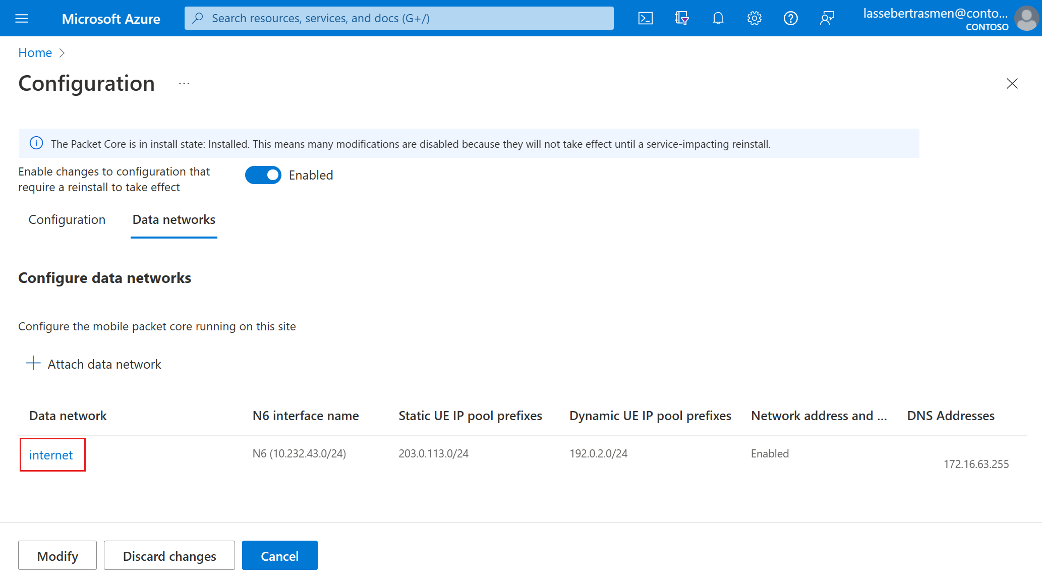 Snímek obrazovky webu Azure Portal zobrazující kartu Upravit základní datové sítě paketů Je zvýrazněná datová síť.