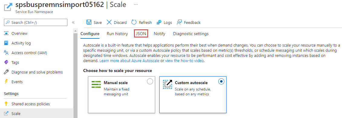 Obrázek znázorňující výběr tlačítka JSON na panelu příkazů na stránce **Škálování** na webu Azure Portal