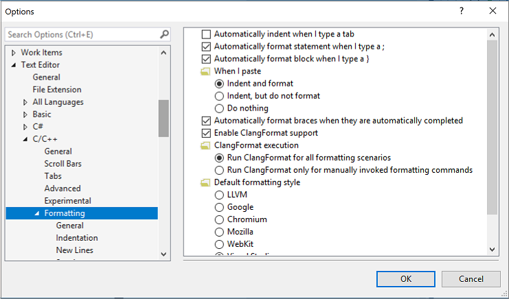 Snímek obrazovky s možnostmi formátování C++, například jestli se mají automaticky odsadit při psaní karty