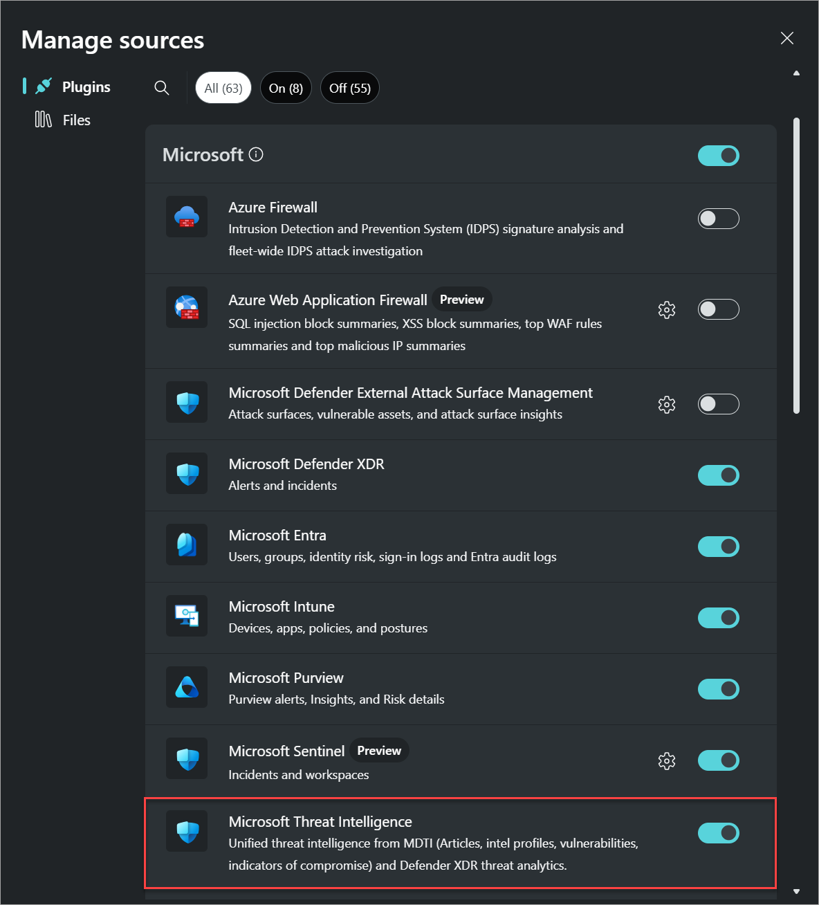 Snímek obrazovky s automaticky otevíraným oknem Spravovat moduly plug-in se zvýrazněným modulem plug-in Microsoft Threat Intelligence