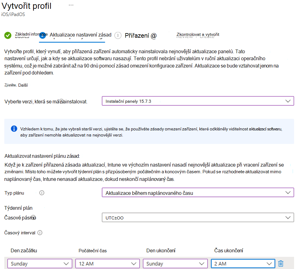 Snímek obrazovky znázorňující konkrétní verzi, která se má nainstalovat a nainstalovat aktualizace v neděli pro zařízení s iOS/iPadOS v Centru pro správu Microsoft Intune