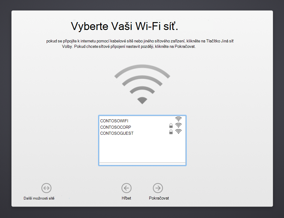 Snímek obrazovky Pomocníka s nastavením zařízení s macOS: Vyberte obrazovku Vaše Wi-Fi síť a zobrazte seznam dostupných sítí, ze kterých si můžete vybrat. Zobrazuje také tlačítko Další možnosti sítě, tlačítko Zpět a tlačítko Pokračovat.