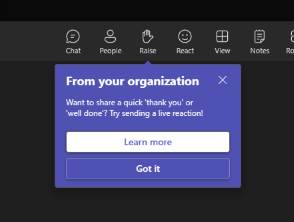 Snímek obrazovky zobrazující automaticky otevírané okno oznámení v Teams od správce pro použití Copilotu