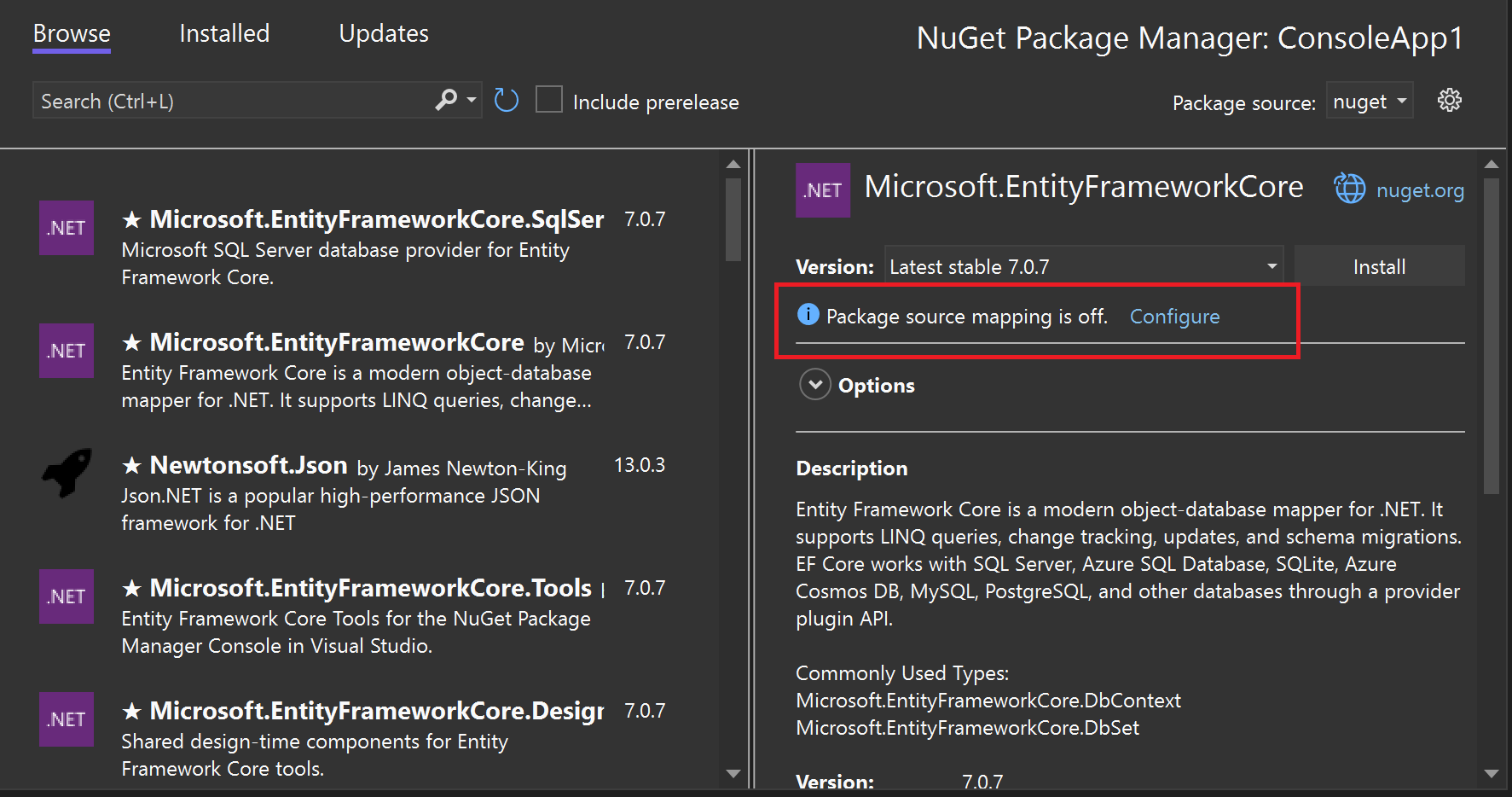 Okno NuGet Správce balíčků v sadě Visual Studio s vybraným balíčkem a zvýrazněním stavu Mapování zdroje balíčků je vypnuto pomocí tlačítka Konfigurovat.