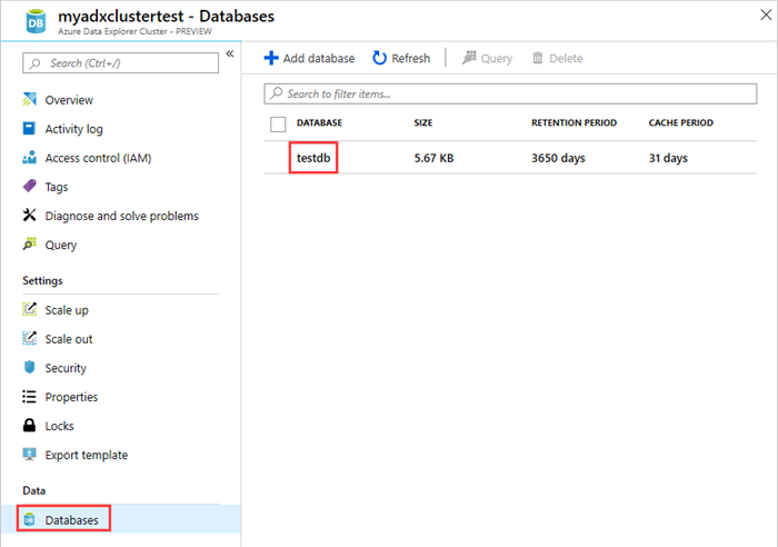 Snímek obrazovky s webovým uživatelským rozhraním Azure Data Exploreru zobrazující seznam databází s vybranou databází testdb