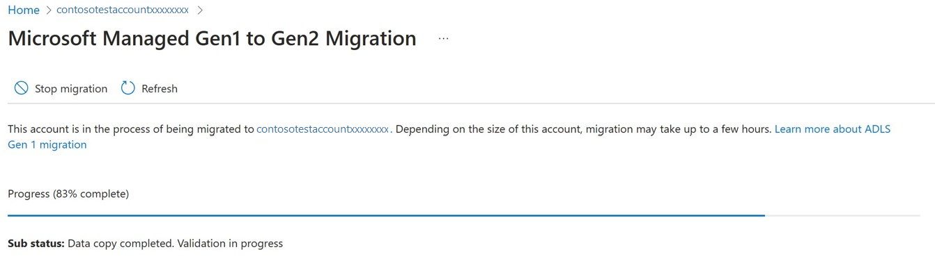 Snímek obrazovky s indikátorem průběhu při migraci dat