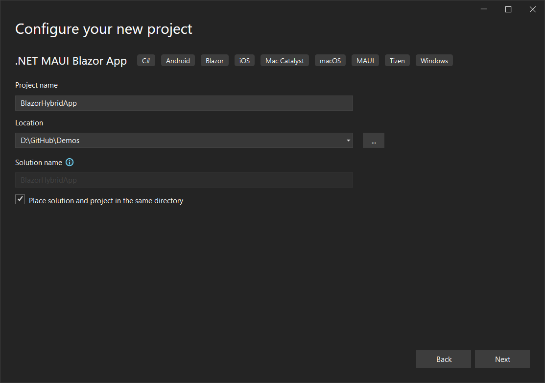 Snímek obrazovky se sadou Visual Studio 2022 Configure Your Project (Konfigurace projektu) a doporučených nastavení z kroku 3