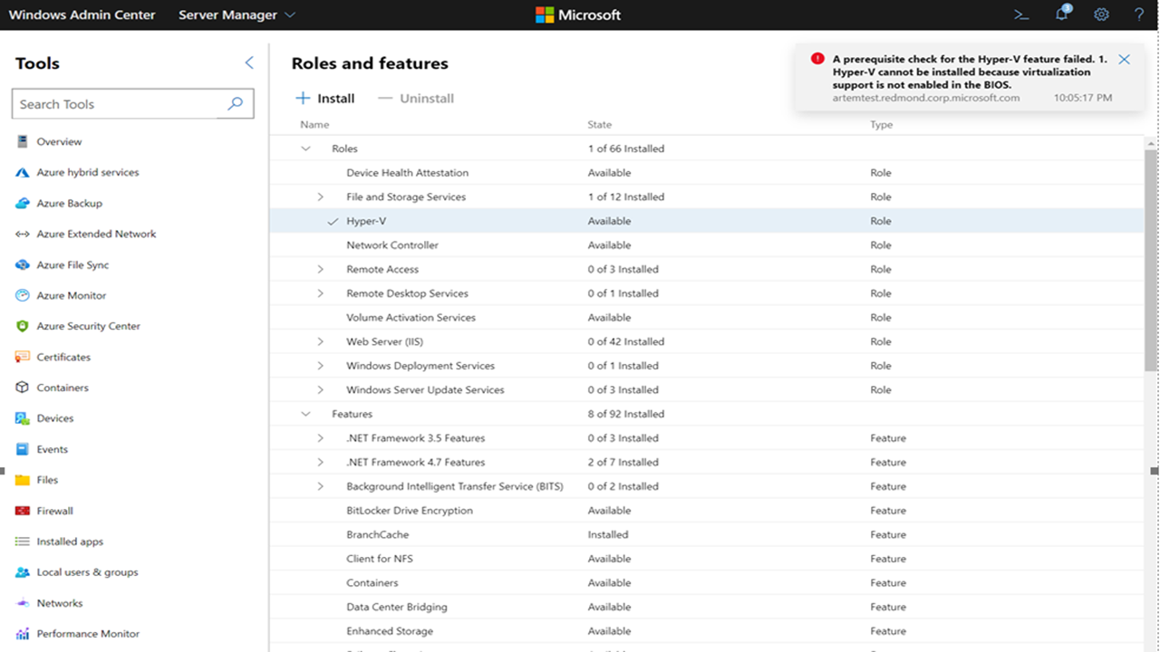 snímek obrazovky se stránkou Role a funkce Správce serveru Windows Admin Center zobrazující chybovou zprávu o povolení Hyper-V.