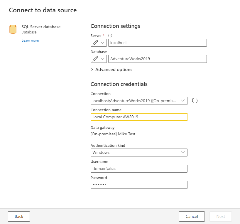 Eksempel på angivelse af en navngivet forbindelse for en gatewaydatakilde, i dette tilfælde en SQL Server.