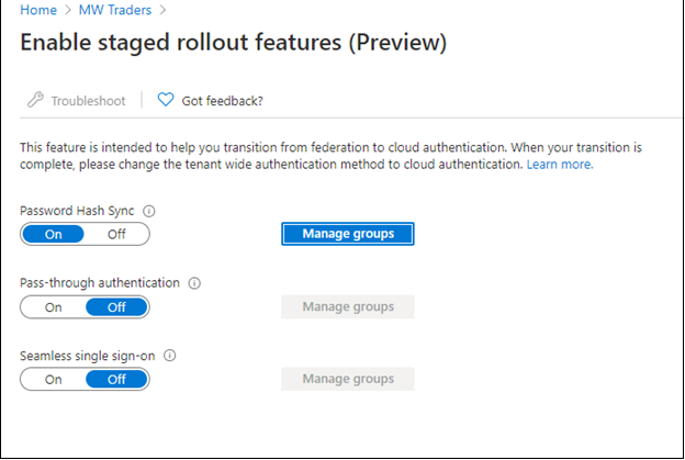 Screenshot der Seite „Features für gestaffelten Rollout aktivieren“ im Microsoft Entra Admin Center. Die Schaltfläche „Gruppen verwalten“ wird angezeigt.