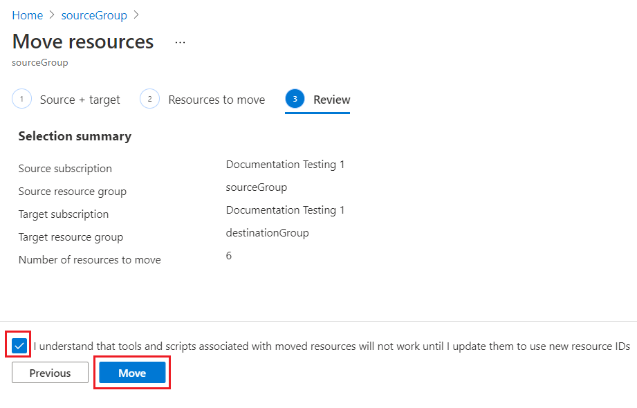 Screenshot: Im Azure-Portal bestätigt der Benutzer, dass die Tools und Skripte aktualisiert werden müssen, bevor der Verschiebevorgang gestartet wird.