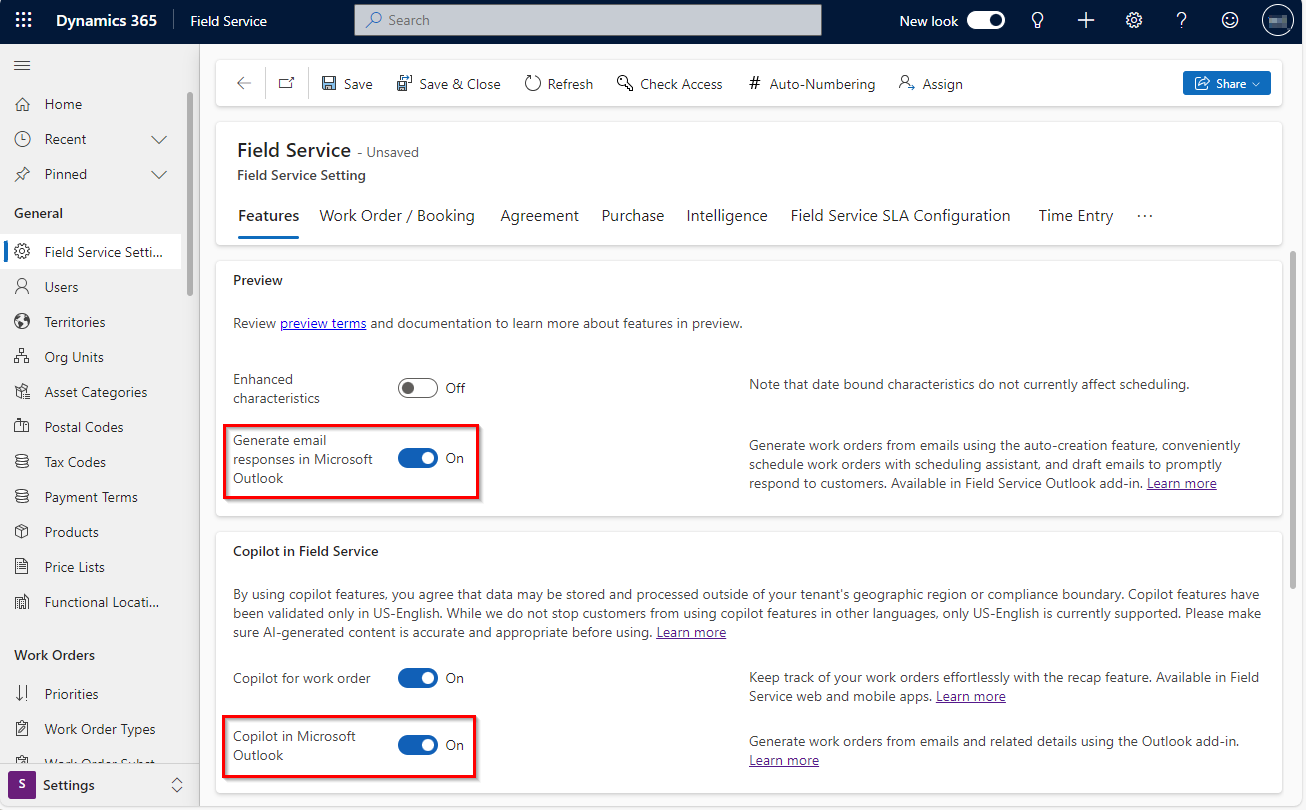 Seite „Field Service-Einstellungen“ mit hervorgehobenem Outlook-Add-In in Copilot.