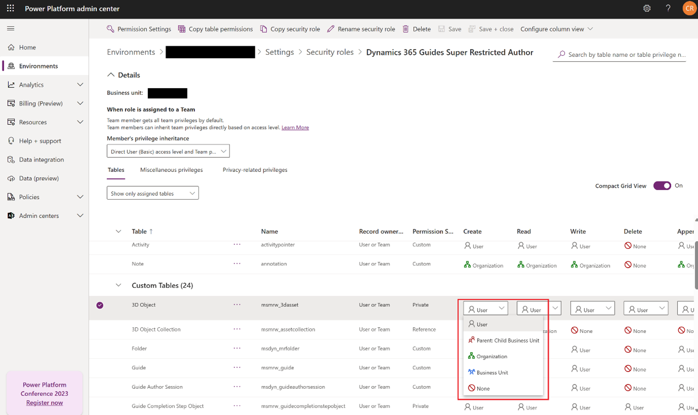 Screenshot des Power Platform Admin Centers mit Sicherheitsrollen und Benutzerberechtigungen.