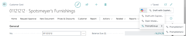 Beispiel für das Hinzufügen von Copilot-Prompt-Aktionen zur Debitorenkarte