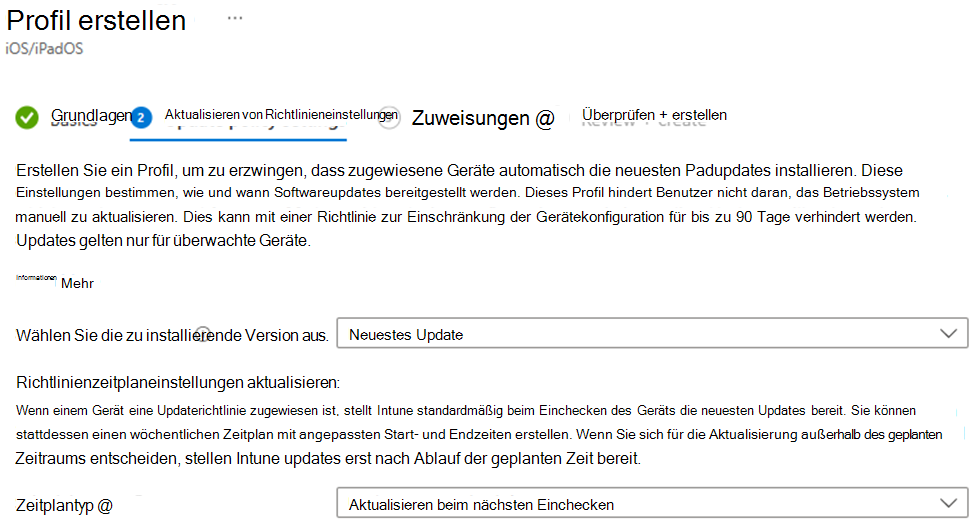 Screenshot: Auswählen der Version zum Installieren und Planen von Softwareupdateeinstellungen für iOS-/iPadOS-Geräte im Microsoft Intune Admin Center