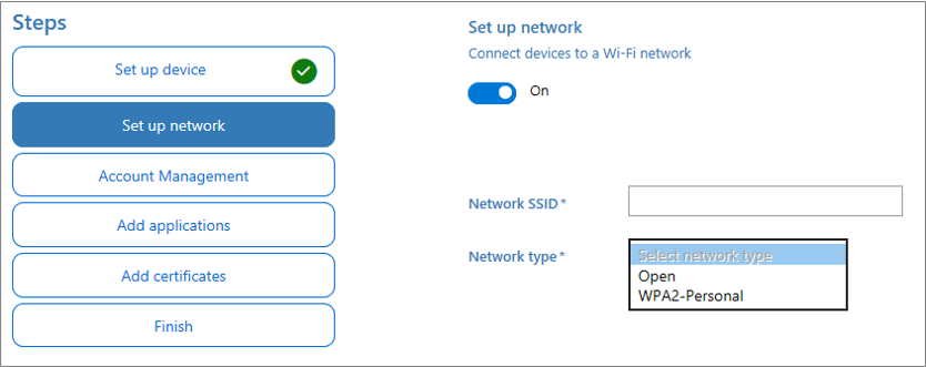 Screenshot: Aktivieren von Wi-Fi einschließlich Netzwerk-SSID- und Netzwerktypoptionen in der Windows Configuration Designer-App