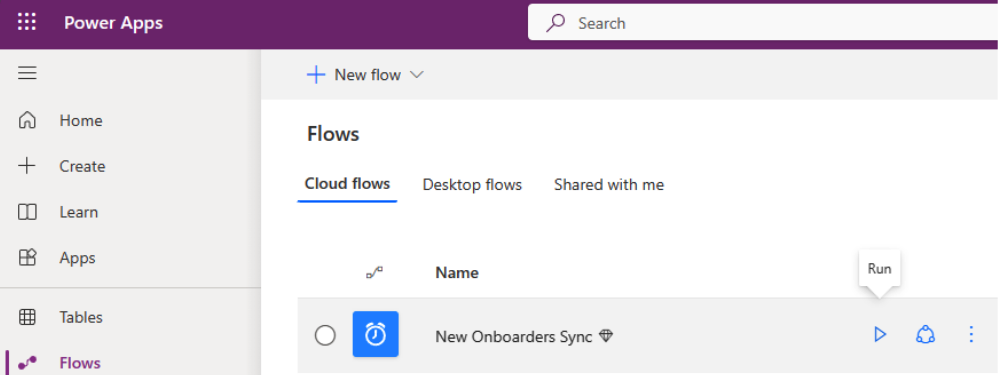 Screenshot der Seite Power Apps Cloud-Flows mit hervorgehobenem Wiedergabesymbol