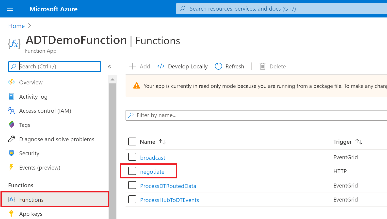 Screenshot der Functions-Apps im Azure-Portal, wobei „Functions“ im Menü und „negotiate“ in der Liste der Funktionen hervorgehoben ist.