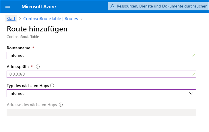 Screenshot: Seite „Route hinzufügen“ im Azure-Portal. Der Administrator hat den Routennamen „Internet“ und das Adresspräfix 0.0.0.0/0 festgelegt und für „Typ des nächsten Hops“ die Option „Internet“ ausgewählt.