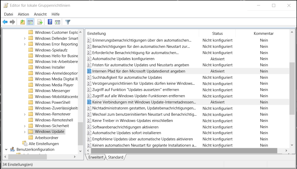 Screenshot des Gruppenrichtlinien-Editors in Windows. Der Administrator ist zum Ordner „Windows Update“ navigiert und hat die Werte „Automatische Updates konfigurieren“, „Internen Pfad für den Microsoft Updatedienst angeben“ und „Keine Verbindungen mit Windows Update-Internetadressen herstellen“ konfiguriert.