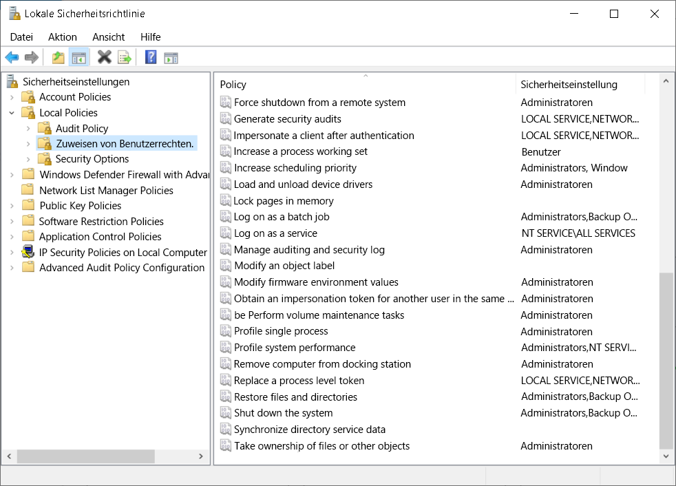 Screenshot: Konsole „Lokale Sicherheitsrichtlinie“. Der Administrator hat den Knoten „Zuweisen von Benutzerrechten“ ausgewählt, und im Detailbereich werden Richtlinien und Sicherheitseinstellungen angezeigt.