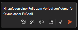 Screenshot des Felds „Verfassen“ von Copilot in PowerPoint mit Eingabeaufforderung.