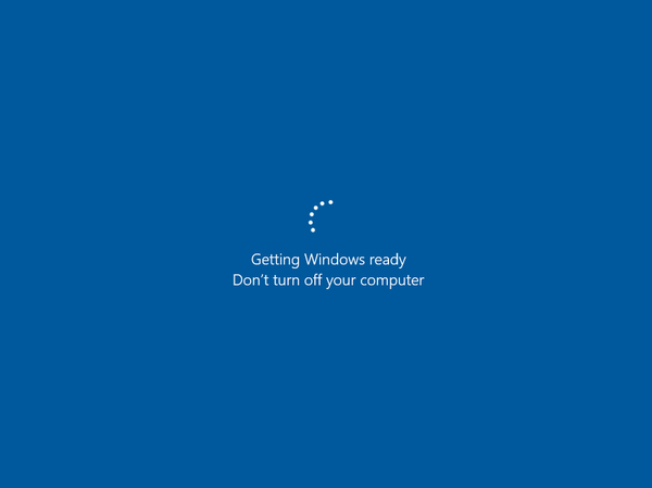 Screenshot des virtuellen Computers mit der Meldung: „Windows wird vorbereitet“.