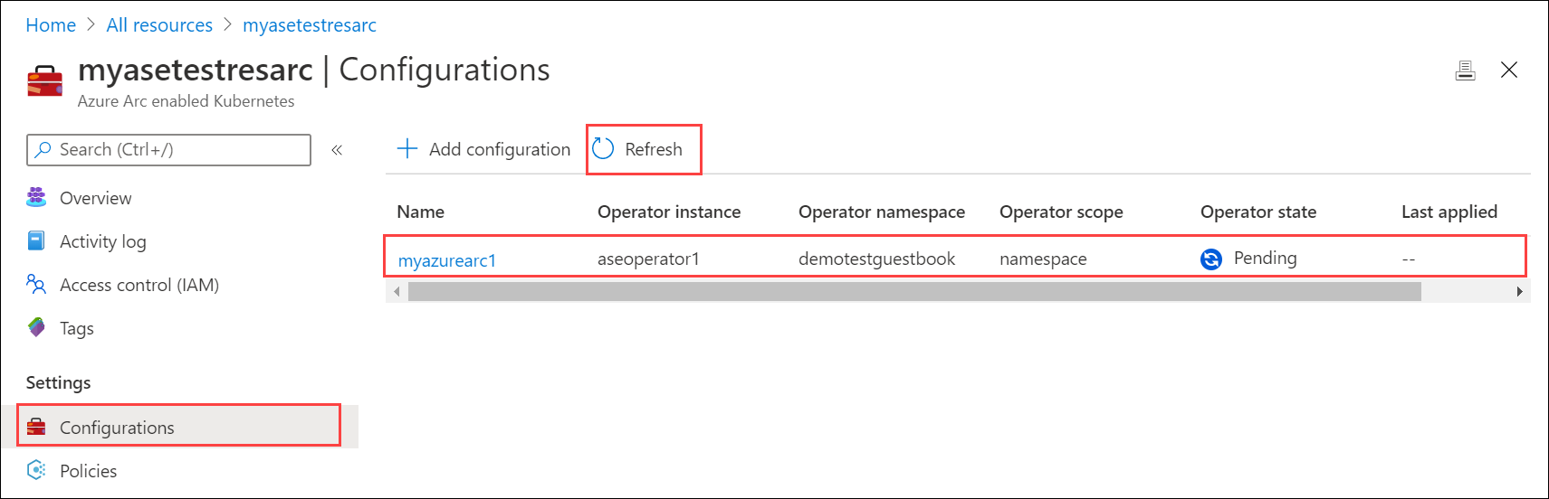 Screenshot shows the Azure Arc-enabled Kubernetes cluster in a pending state as it refreshes.