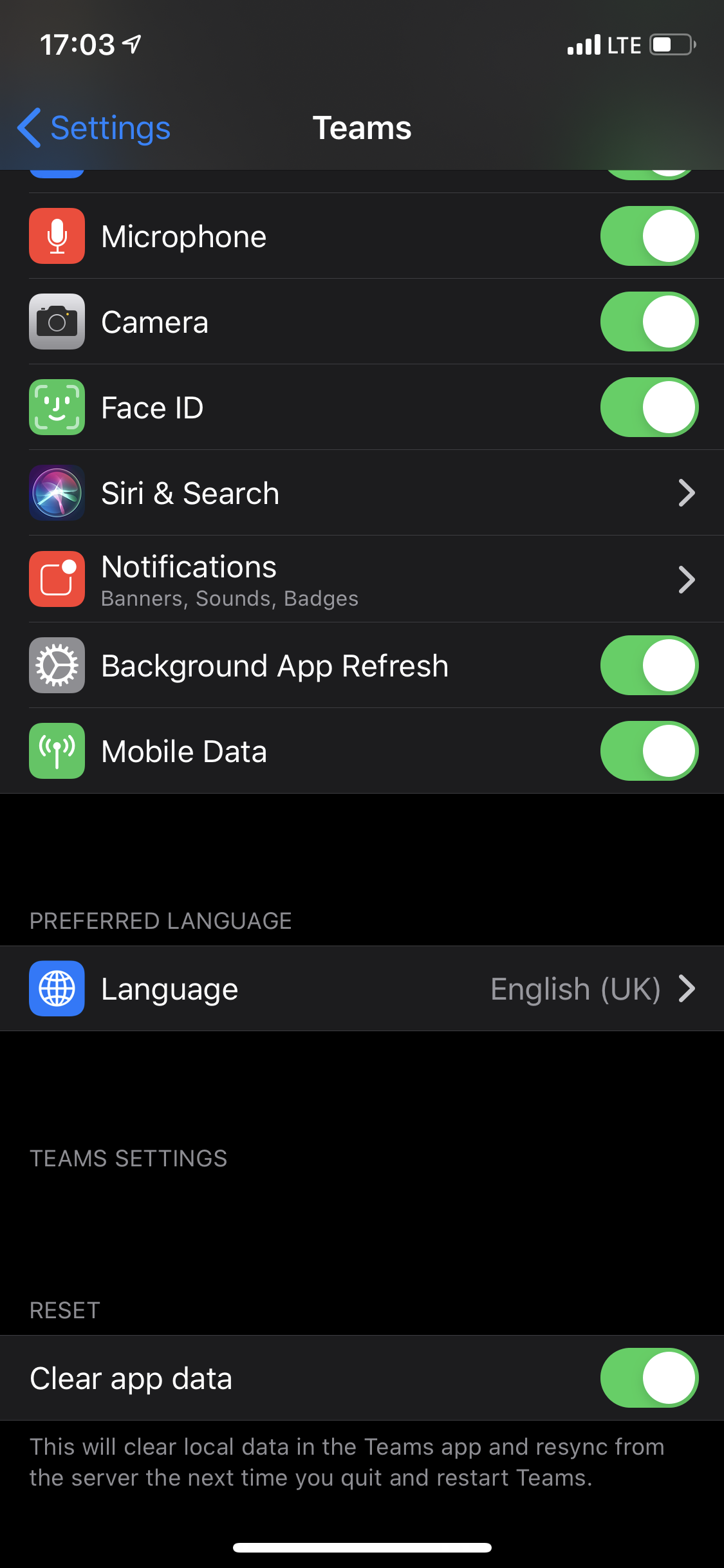 Screenshot of Teams iOS clear app data.