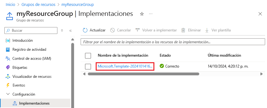 Captura de pantalla que muestra una implementación concreta del historial de implementación seleccionado en Azure Portal.