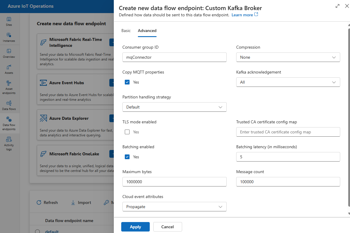 Recorte de pantalla que usa la experiencia de operaciones para establecer la configuración avanzada del punto de conexión de flujo de datos de Kafka.