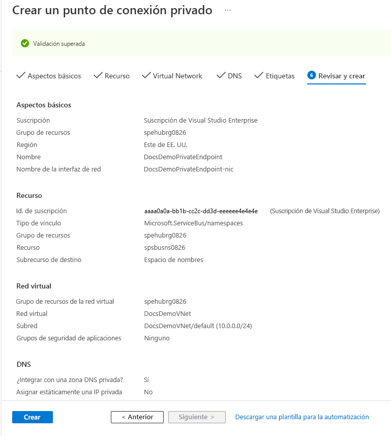 En esta captura de pantalla se muestra la página Revisar y creación del asistente Crear un punto de conexión privado.