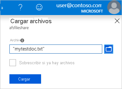 Captura de pantalla que muestra cómo examinar y cargar un archivo en el nuevo recurso compartido de archivos mediante el Azure Portal.