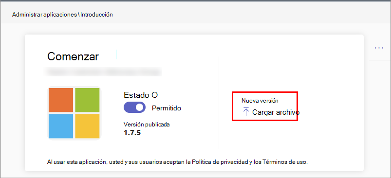 Captura de pantalla que muestra la opción de cargar una nueva versión de una aplicación personalizada en el centro de administración.