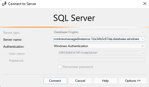 Cuadro de diálogo de SQL Server Management Studio con un nombre de instancia administrada en el área 