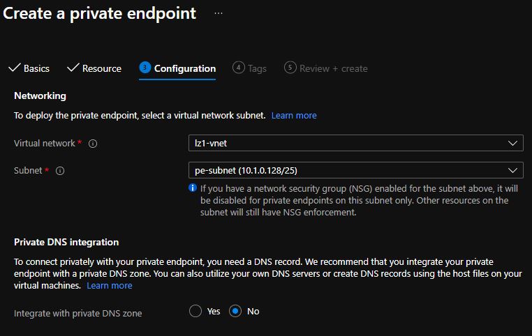 Captura de pantalla que muestra la pestaña Configuración para establecer la opción Integrar con zona DNS privada en no.