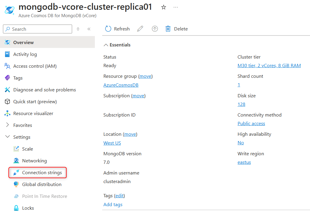 Recorte de pantalla de las propiedades del clúster de réplica con la página Cadenas de conexión resaltadas en Azure Portal.