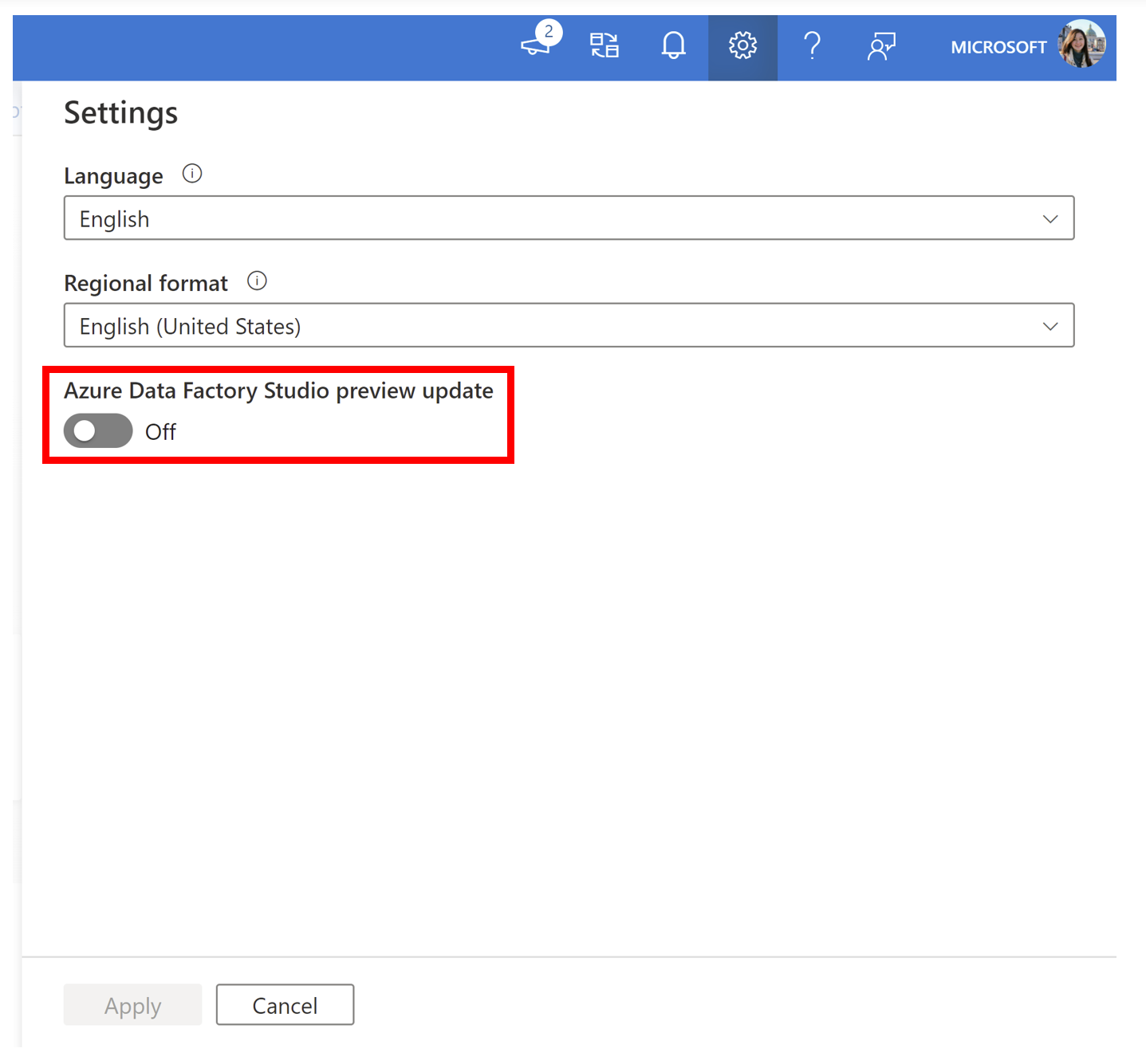 Captura de pantalla del panel de configuración en la que se resalta el botón para activar la actualización de la versión preliminar de Azure Data Factory Studio.