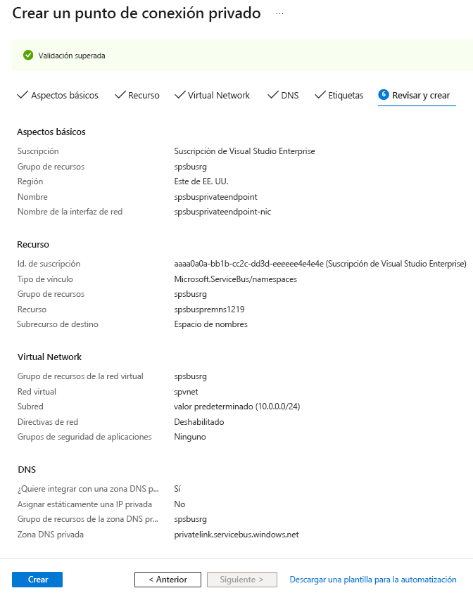 En esta captura de pantalla se muestra la página Revisar y creación del asistente Crear un punto de conexión privado.