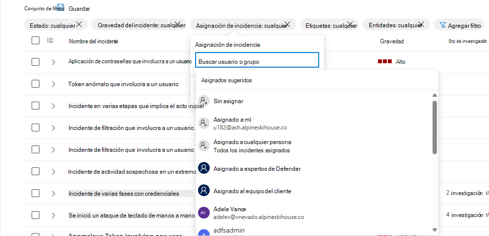 Captura de pantalla que muestra cómo ver los incidentes asignados a un propietario en la página de cola de incidentes del portal de Microsoft Defender.