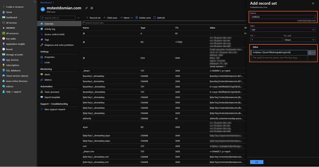 Agregue un nombre y un valor de TXT en Microsoft Azure.