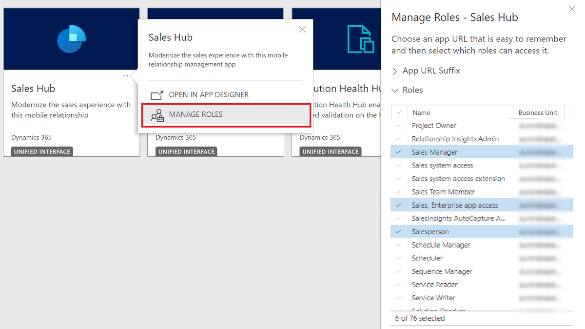 Captura de pantalla que muestra el panel Administrar roles, con los roles que ya tienen acceso resaltados en azul.