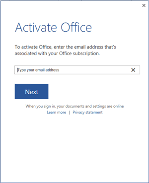 Pantalla de activación de Office que pide al usuario que escriba su dirección de correo electrónico asociada a la suscripción de Office.