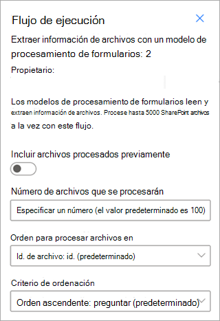 Captura de pantalla que muestra el panel Ejecutar flujo con las opciones de parámetro resaltadas.